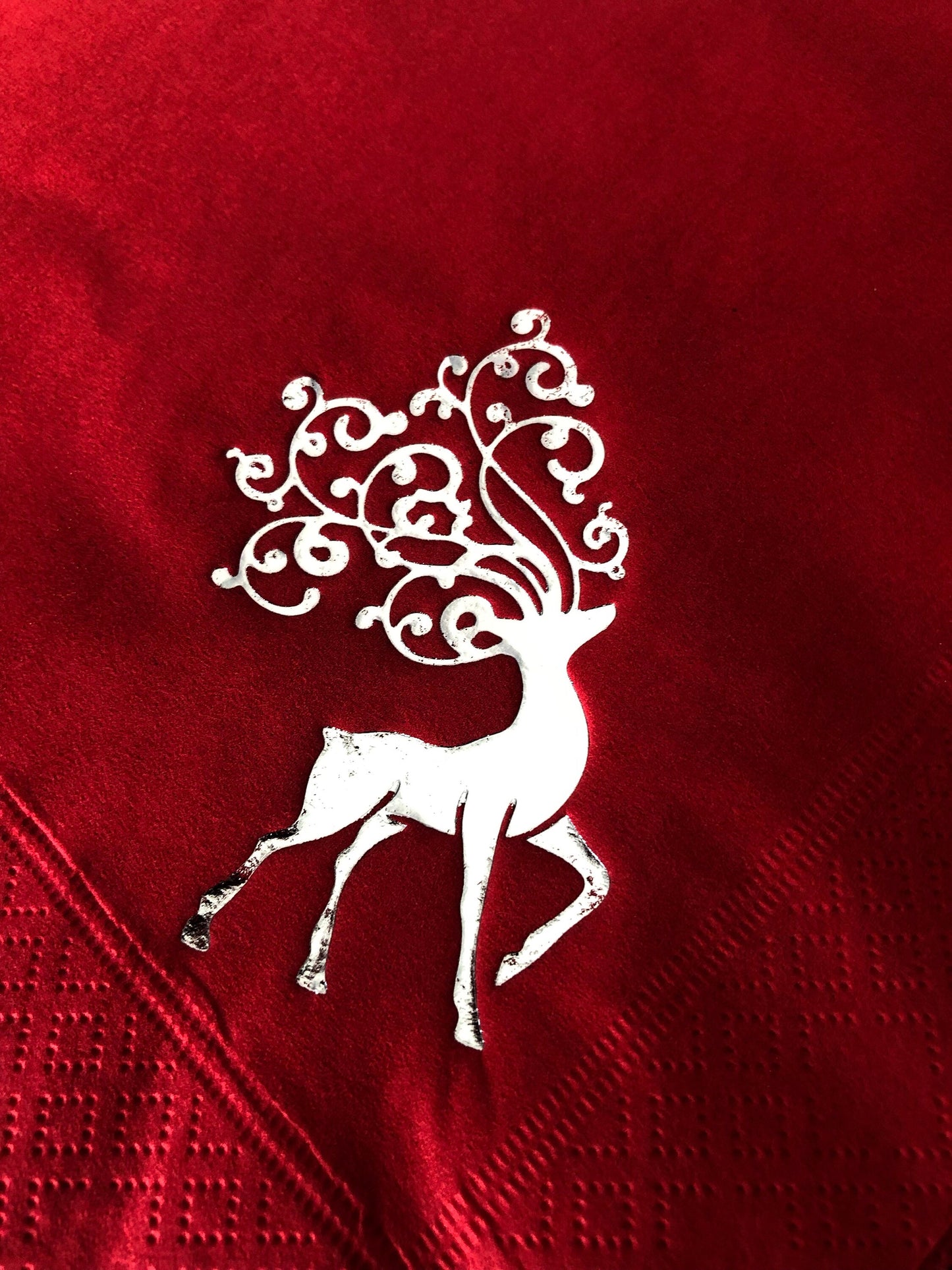 Christmas Bright Red quality 3 ply 40cm dinner napkins serviettes with Reindeer / Stag design in shiny silver