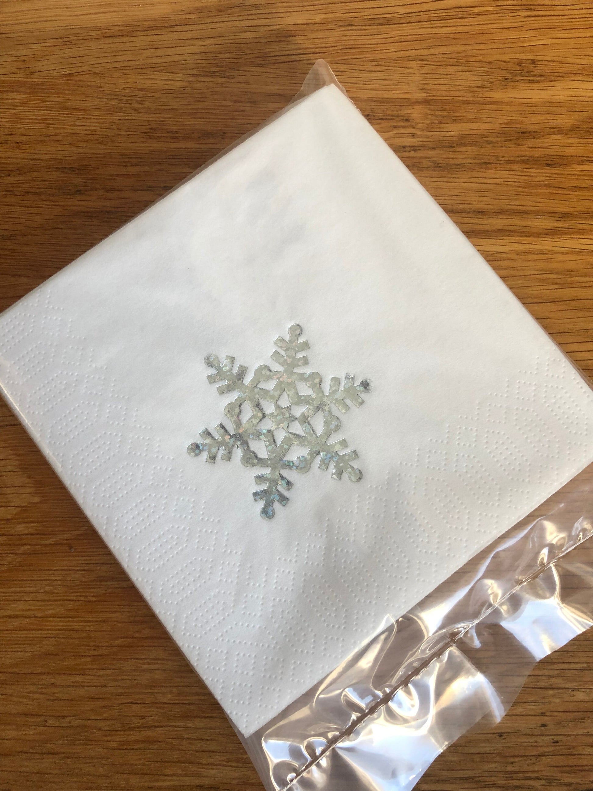 Christmas Sparkling Silver Snowflake Design White Cocktail Napkins / Serviettes pack of 20 drinks party tableware